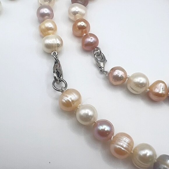 Pastel Freshwater Cultured Pearl Set in 925 Sterling Silver - Picture 2 of 3